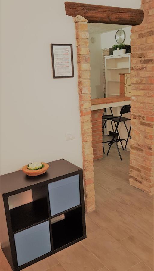 Hotel Maximilian Seven à Aiello del Friuli Extérieur photo